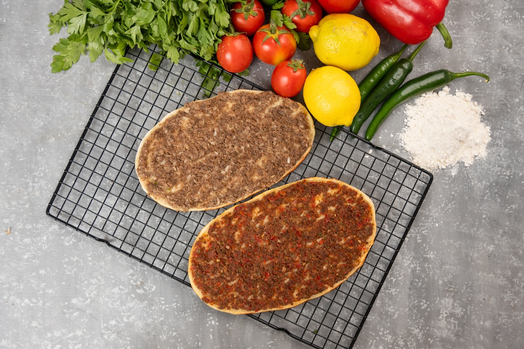Levantine Minced meat pie with pomegranate sauce